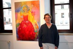 (FOTO: Inken Paletta/DFG Hessen e.V.) Riitta Soinis Malereien beeindrucken mit ausdrucksstarken Farbnuancen.