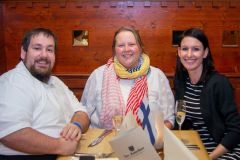 (Matthias Göbel) Markus Thor mit den Delegierten der DFG Hessen: Alexandra Bernhardt (referentin für Schüleraustausch) und Hanne Stahl (Kulturreferentin