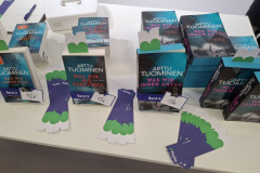 G.Bernhardt-Buechertisch