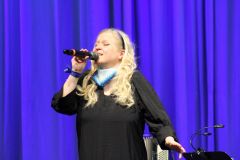 (FOTO: Inken Paletta/DFG Hessen e.V.) Laura Ryhänen von der Band Uusikuu