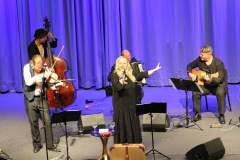 (FOTO: Inken Paletta/DFG Hessen e.V.) Laura Ryhänen und ihre Band Uusikuu im Kulturforum Wiesbaden