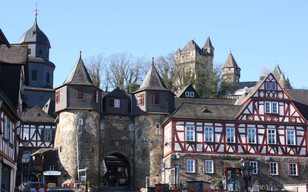 Das Eingangstor zum Schloss Braunfels
